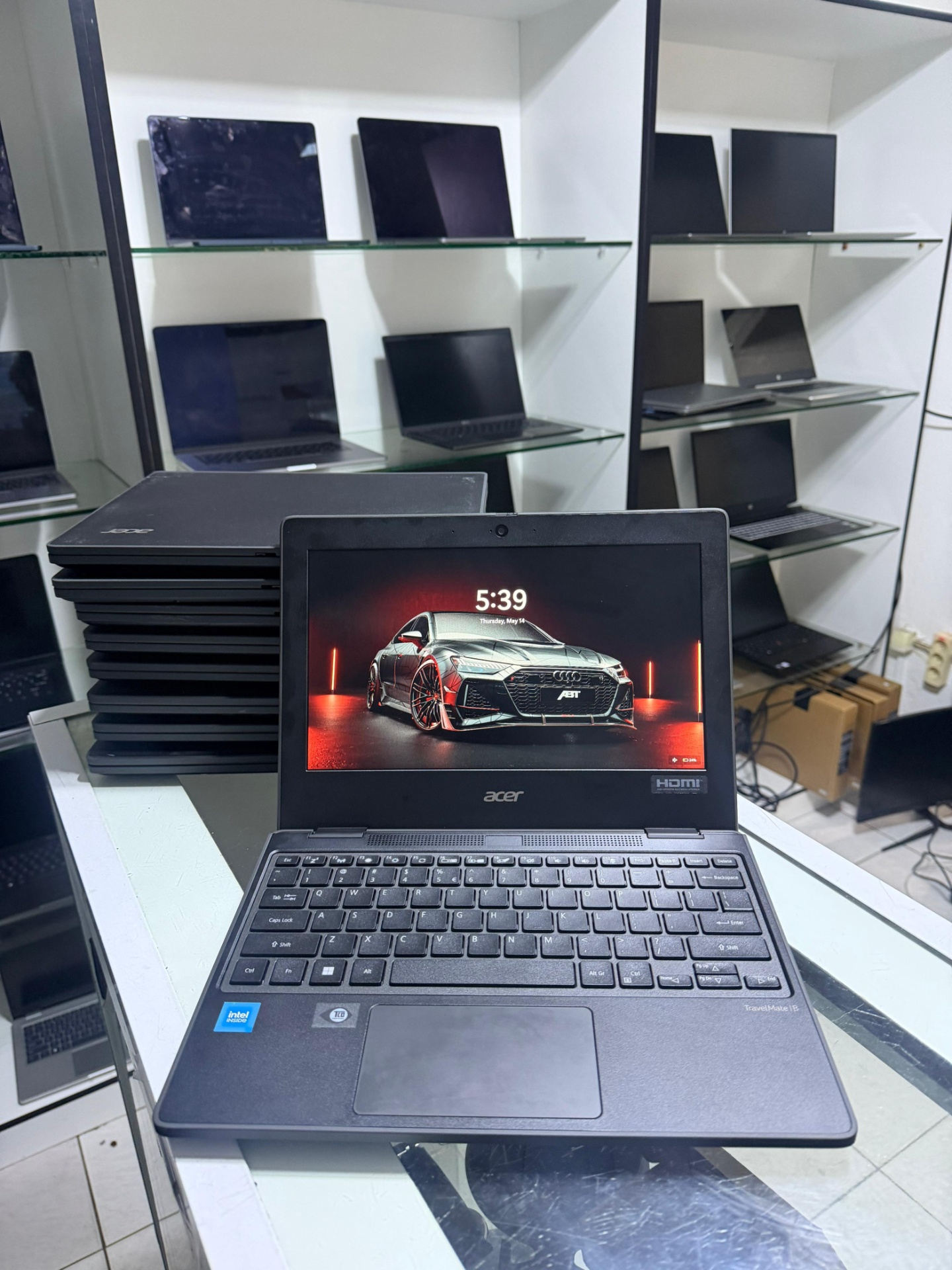 Notebooks & Laptops